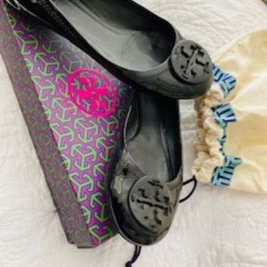 Tory Burch Shoes - TORY BURCH REVA PATENT BLACK FLATS SIZE 7 Tory Burch Shoes - TORY BURCH REVA PATENT BLACK FLATS SIZE 7